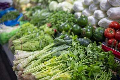 12月新规聚焦民生 禁用“生鲜灯”，牙膏宣传有新标，守护“菜篮子”安全